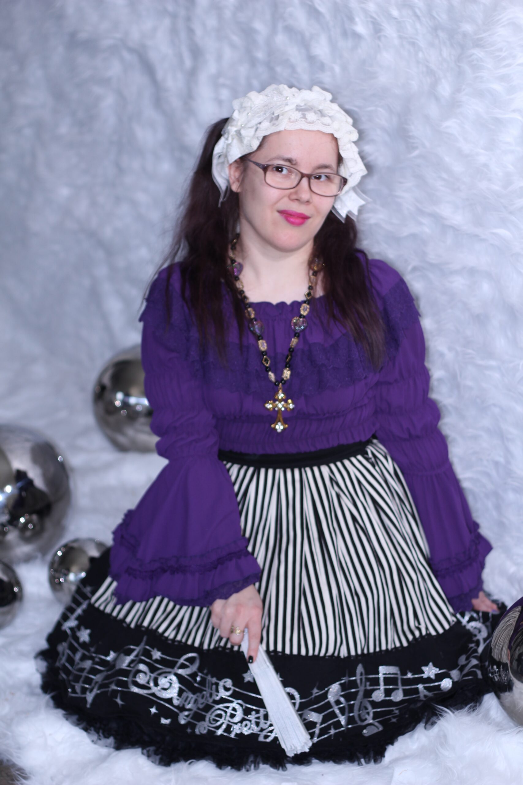 2025 AMVkilpailun tuomari HaldjasHelinan kuva.